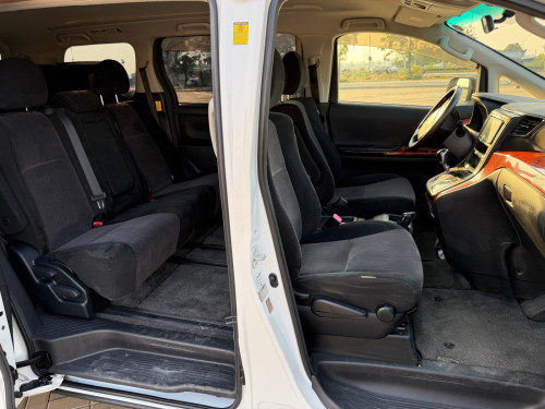 Toyota Alphard 2012 ( កែកញ្ច្រែងឆ្វេងហ្សុីន )