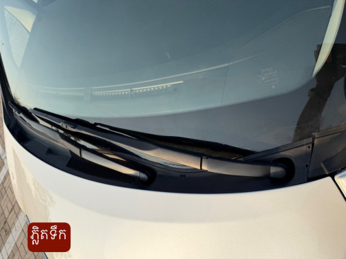 Toyota Alphard 2012 ( កែកញ្ច្រែងឆ្វេងហ្សុីន )