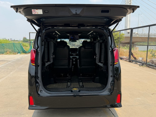 Toyota Alphard 2017 Auto3 up 2021( ក្រដាសពន្ធថ្មី)