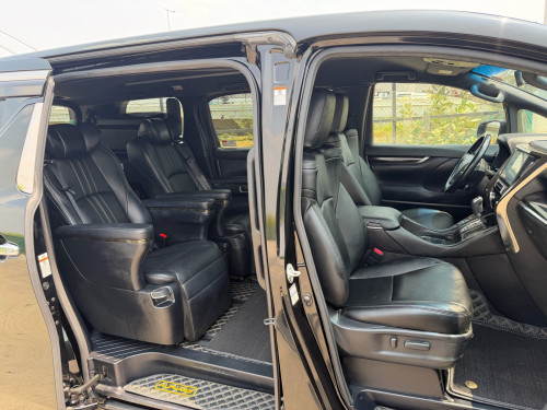 Toyota Alphard 2017 Auto3 up 2021( ក្រដាសពន្ធថ្មី)