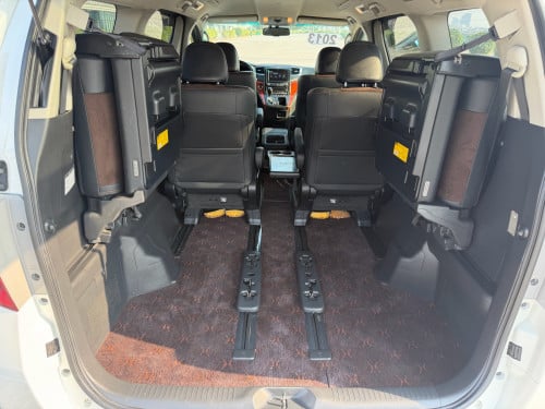 Toyota Alphard Auto3 2013 ( កែកញ្ច្រែងឆ្វេងហ្សុីន)