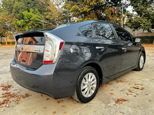 Toyota Prius​ 2013 Plugin