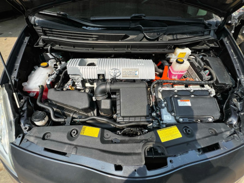 Toyota Prius​ 2013 Plugin