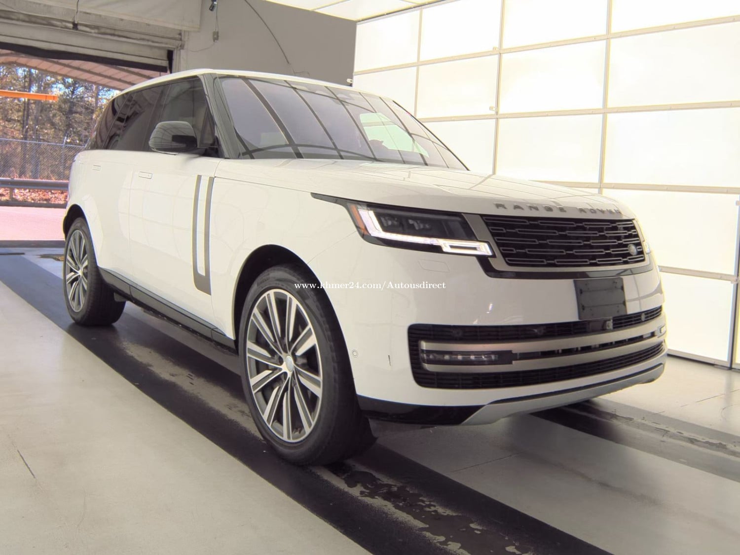 2023 Land Rover Range Rover Plug-In Hybrid SE price $153626.00 in Phnom ...