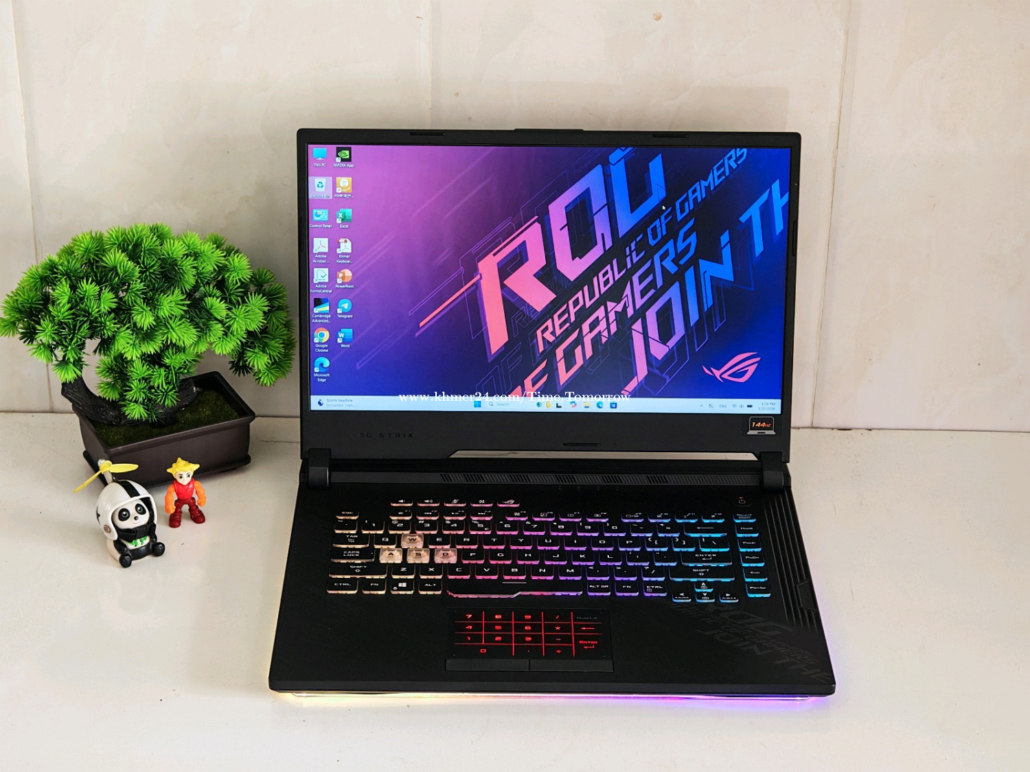ASUS ROG Strix G512LV ( 97.98%) ស្ទើរអេក្រង់បន្តិច price $579.00 in ...