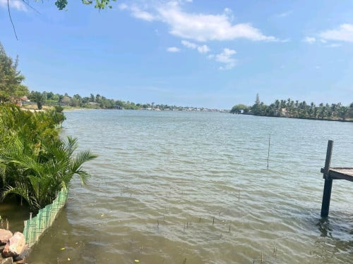 ជាប់ព្រែកធំលក់ថោក
