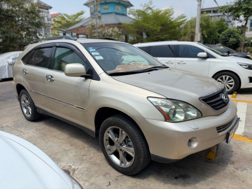 ឡានលក់បន្ទាន់ម្ចាស់កុនលុយ