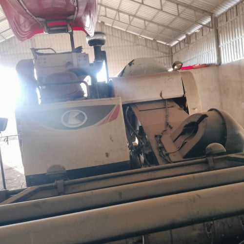 លក់ម៉ាស៊ីនច្រូត៦៥០០$ចរចា
