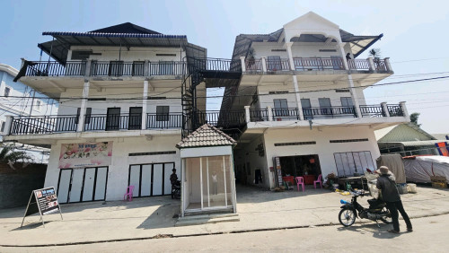 #ផ្ទះលក់បន្ទាន់ ចំណូល4-5ពាន់ដុល្លា