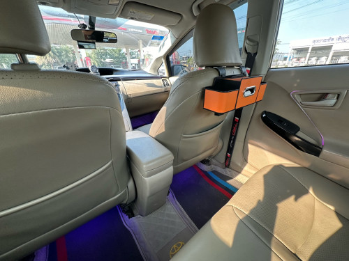មួយថ្ងៃ 50$មួយខែ 500$