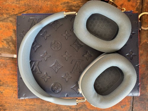 កាសAir Pods Max
