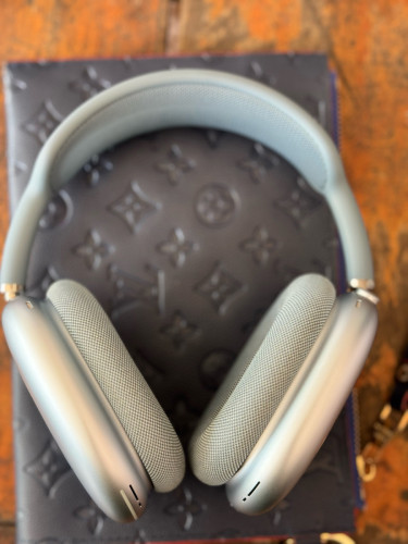 កាសAir Pods Max