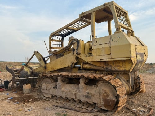 សាស័រ komatsu D75s