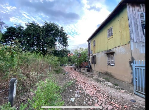 ដីនៅច្បារអំពៅសម្រាប់លក់ Land for sale in Chbar Ampov