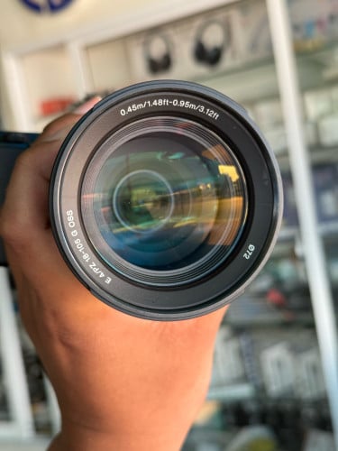 ចង់លក់លែន Sony 18-105 g f4