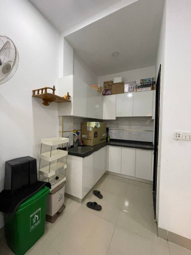 🏘 ផ្ទះល្វែង ក្នុងបុរី អិល វីលេក រីស៊ឺដេនព្រែកហូ ត្រូវការលក់បន្ទាន់ខ្លាំង