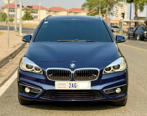 🔥BMW218I 015V4សាំង Fullឡានស្អាតម៉ាសុីនប្រអប់លេខអ៊ែម ក្នុងលឿង