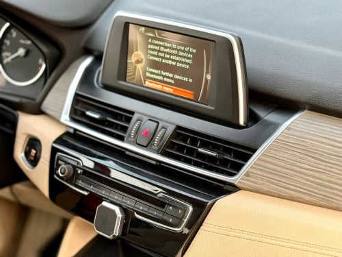 🔥BMW218I 015V4សាំង Fullឡានស្អាតម៉ាសុីនប្រអប់លេខអ៊ែម ក្នុងលឿង