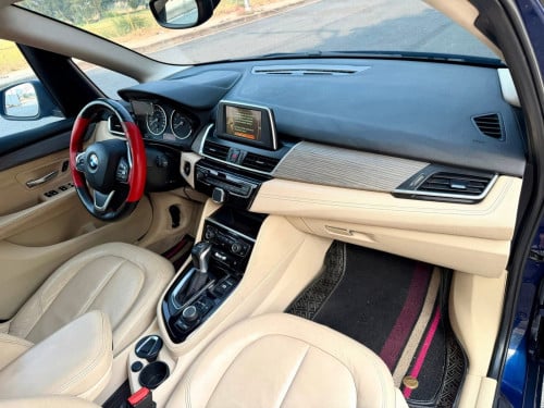 🔥BMW218I 015V4សាំង Fullឡានស្អាតម៉ាសុីនប្រអប់លេខអ៊ែម ក្នុងលឿង
