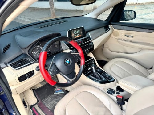 🔥BMW218I 015V4សាំង Fullឡានស្អាតម៉ាសុីនប្រអប់លេខអ៊ែម ក្នុងលឿង