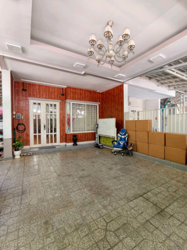 ផ្ទះលក់ Villa ភ្លោះ ផ្ទះនៅកែងផ្លូវ ( ចចារបានទៀតបងៗ )