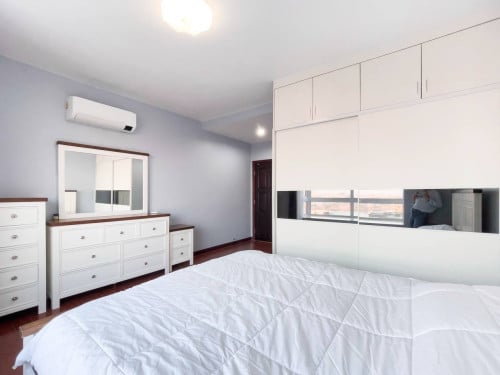 2 Bedroom Rose Condo for rent- Tonle Basac -Phnom Penh.