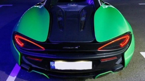 2016 McLaren 570S Coupe សុីនពណ៍ខ្មៅ ✨