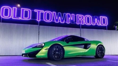 2016 McLaren 570S Coupe សុីនពណ៍ខ្មៅ ✨