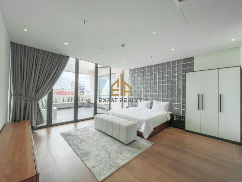 3 Bedroom Penthouse for rent in Beoung Kak 1-Tuolkork.