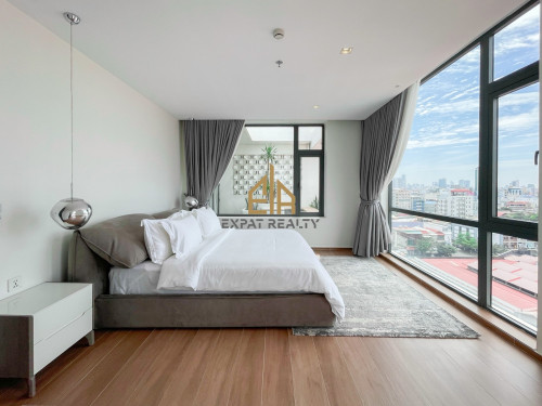 3 Bedroom Penthouse for rent in Beoung Kak 1-Tuolkork.