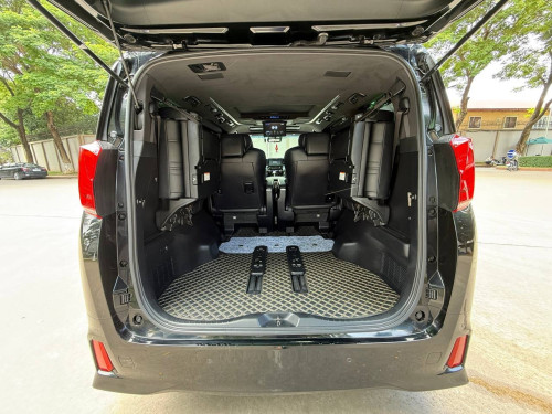 Alphard 2018 urgent sale