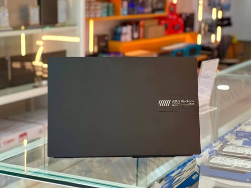 ASUS Vivobook X1404VA