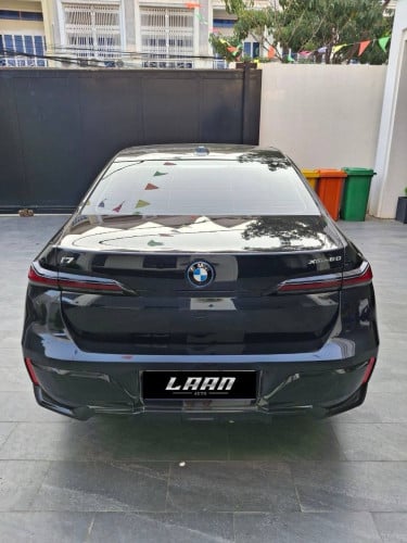 BMW i7 2023