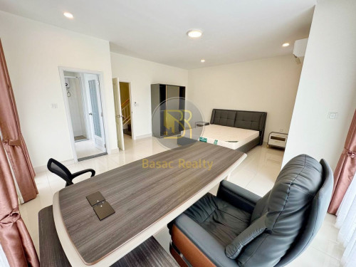 Corner Twin A Villa for Rent in Borey Penghouth Boeung Snor