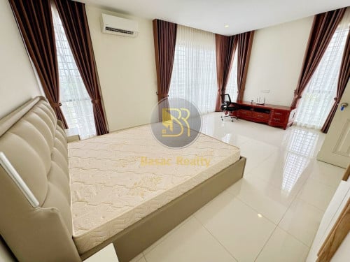 Corner Twin A Villa for Rent in Borey Penghouth Boeung Snor
