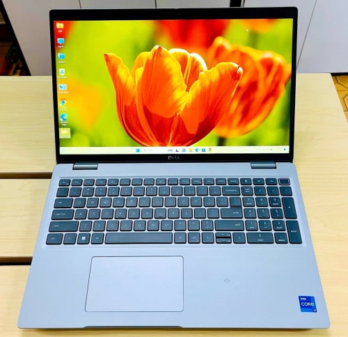 Dell precision 3561 ci7-11850h ram 16gb ssd m2 512gb VGA 4gb