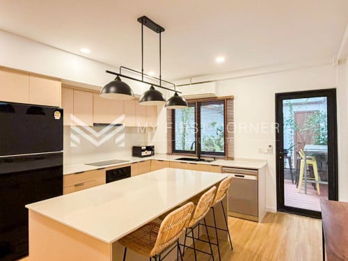 Entrance For Duplex 2-Bedroom E0-E1 |