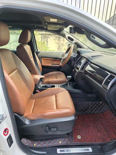 Ford everest 020 full option