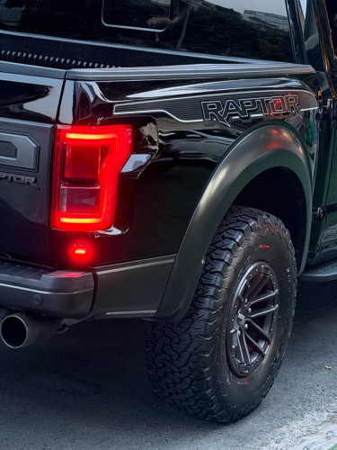 Ford F-150 Raptor 2020 , Full Option , ក្នុង​កាបូន​ , ជណ្ដើរ​ក្រោយ​