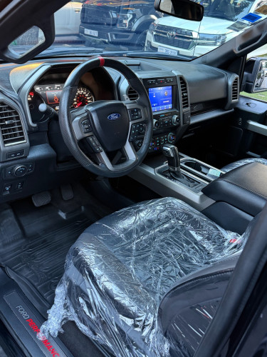Ford F-150 Raptor 2020 , Full Option , ក្នុង​កាបូន​ , ជណ្ដើរ​ក្រោយ​