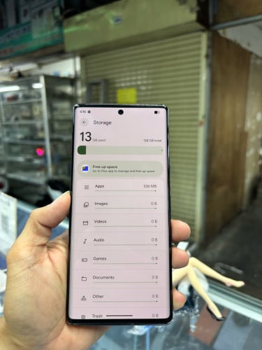 Google pixel6pro 128G Ram12G Sim2 ESIM សានុំស្រុីនបែកខ្នង