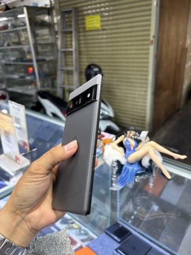 Google pixel6pro 128G Ram12G Sim2 ESIM សានុំស្រុីនបែកខ្នង