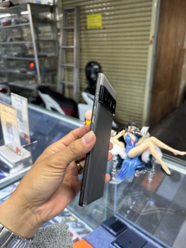 Google pixel6pro 128G Ram12G Sim2 ESIM សានុំស្រុីនបែកខ្នង