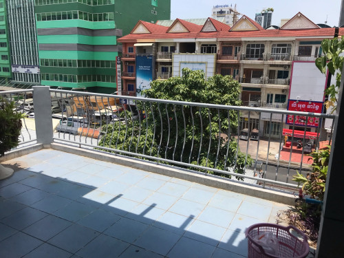 House Rent ផ្ទះជួលជាន់ទី3 ផ្សារថ្មី
