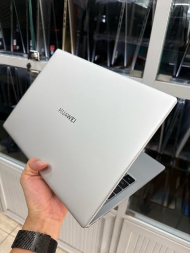 Huawei Matebook X13 2021 (98%)