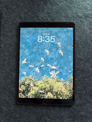 Ipad Air 3 (64/Wifi) សូមកុំឆាតបើអោយតម្លៃទាបជាងតម្លៃដាក់