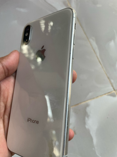 iphon x នៅដំណេីការទាំងអស់​ អត់ជាប់អីទាំងអស់