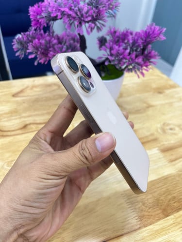 IPHONE 16 PRO