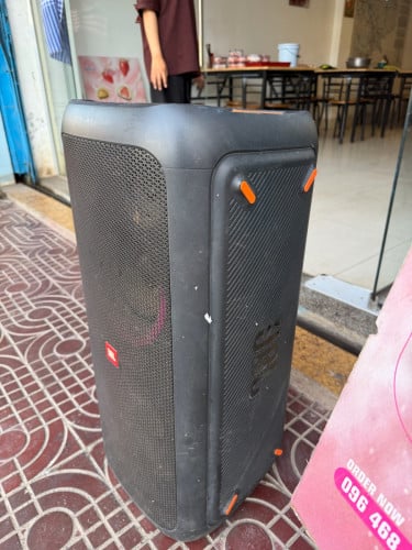 JBL partyBox 300