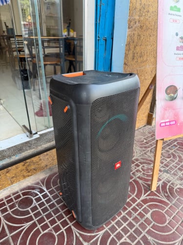 JBL partyBox 300